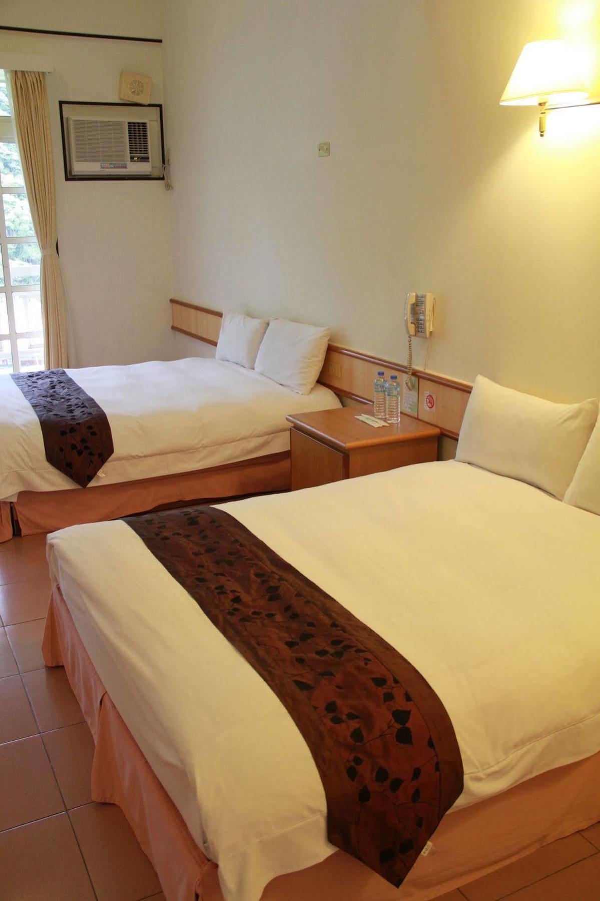 Tou-Cheng Leisure Farm Hotel Toucheng Bagian luar foto